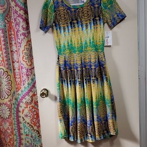 5 for $25 Lularoe Amelia dress small